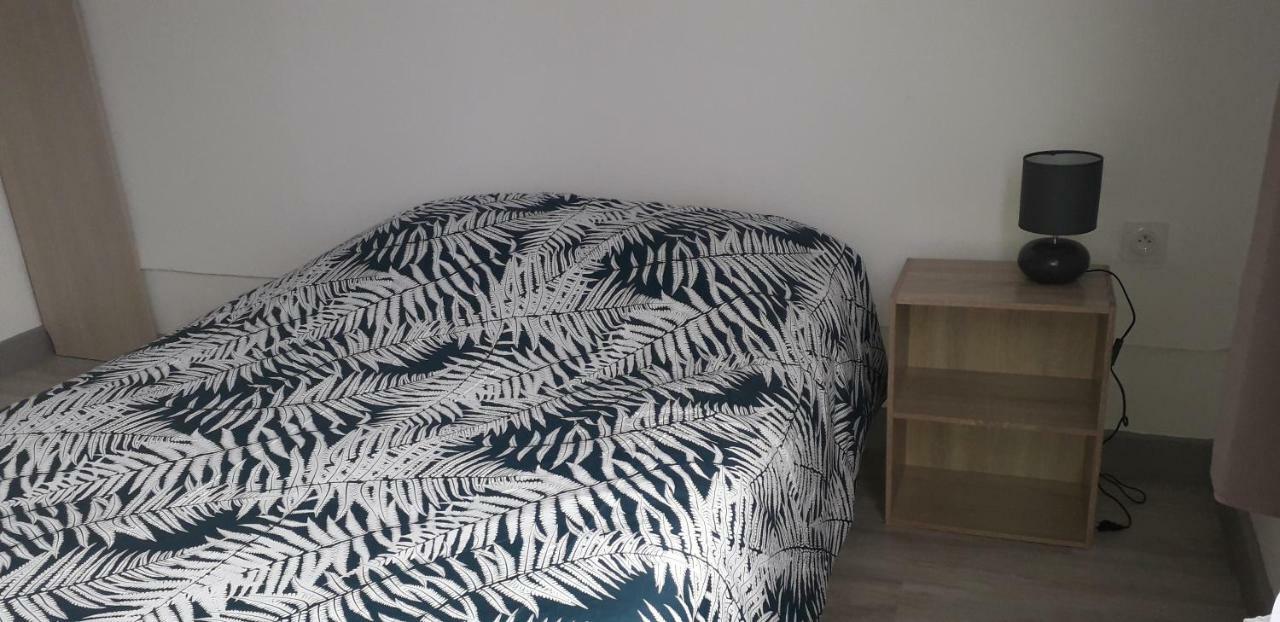 Appart Comme Chez Soi Pusignan Экстерьер фото