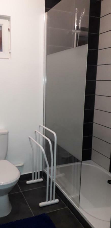 Appart Comme Chez Soi Pusignan Экстерьер фото